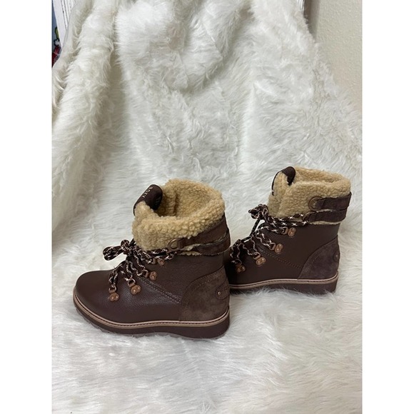 Roxy Warm Faux Fur Boots size 7.5" - Picture 3 of 9